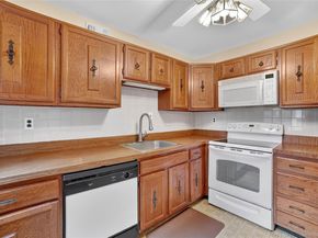 117 Village Road D, Yorktown Heights NY 10598