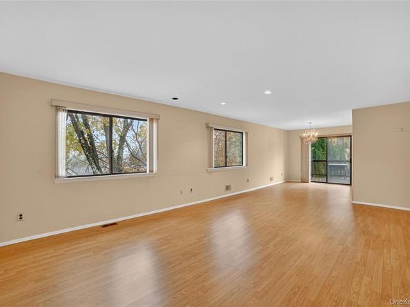 117 Village Road D, Yorktown Heights NY 10598