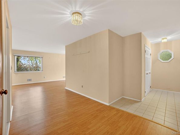 117 Village Road D, Yorktown Heights NY 10598