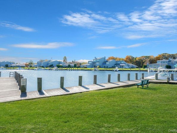 111 Fairharbor Drive 111, Patchogue NY 11772