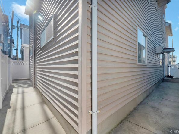 28 Michigan Street, Long Beach NY 11561