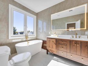 14 Bark Lane, Levittown NY 11756