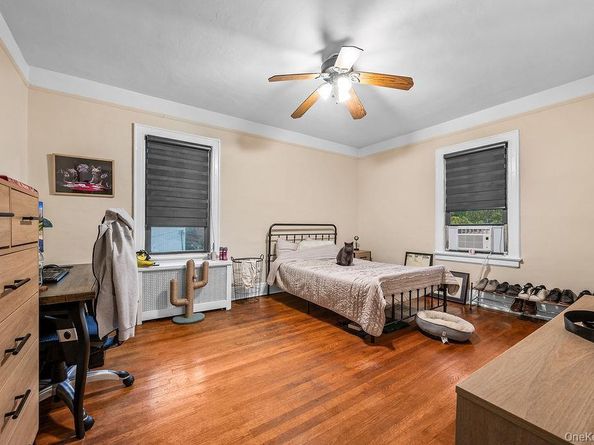 43-24 208th Street, Bayside NY 11361