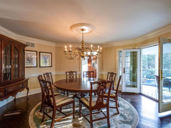 8 Fish Creek Lane, Remsenburg NY 11960
