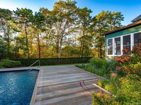8 Fish Creek Lane, Remsenburg NY 11960