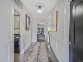 14 Hamlet Drive, Hauppauge NY 11788