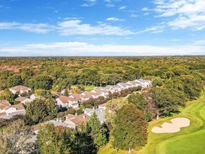 14 Hamlet Drive, Hauppauge NY 11788
