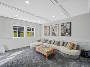 14 Hamlet Drive, Hauppauge NY 11788