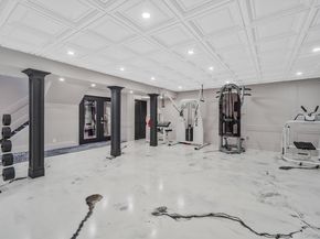 14 Hamlet Drive, Hauppauge NY 11788