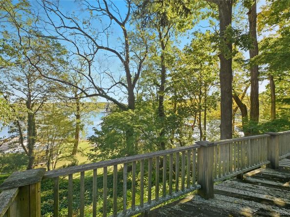 28 Harbor Heights Drive, Centerport NY 11721
