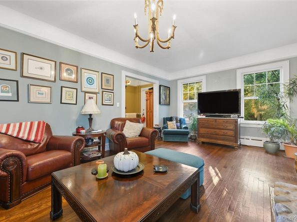28 Harbor Heights Drive, Centerport NY 11721
