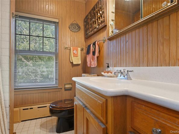 28 Harbor Heights Drive, Centerport NY 11721