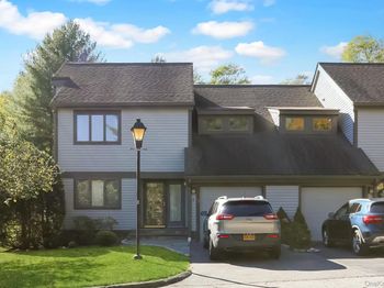 4 Lily Court