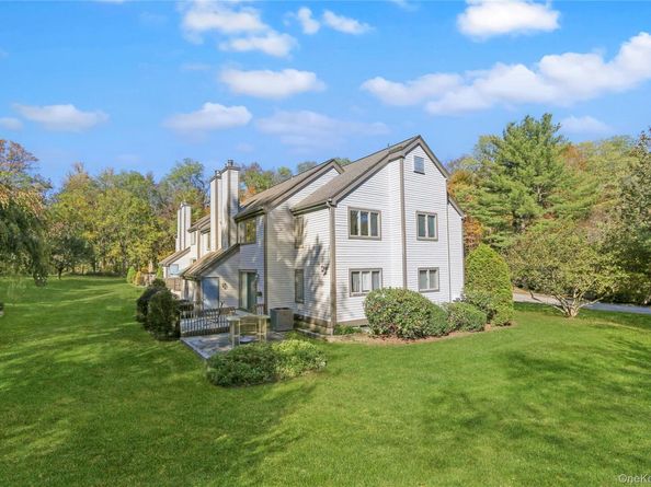 4 Lily Court, Yorktown Heights NY 10598