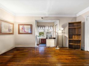 4534 Hoxie Street, Bronx NY 10470