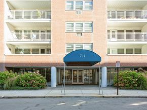 711 Shore Road 2C, Long Beach NY 11561