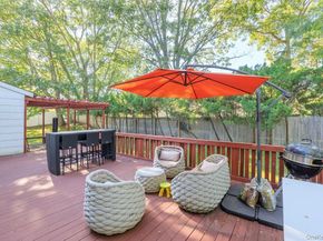 25 Fielding Avenue, Dix Hills NY 11746