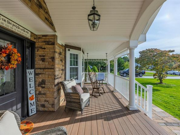 15 Rosewood Lane, Manorville NY 11949