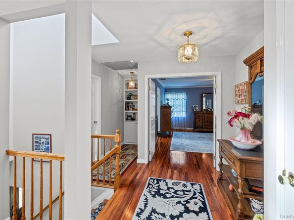 15 Rosewood Lane, Manorville NY 11949