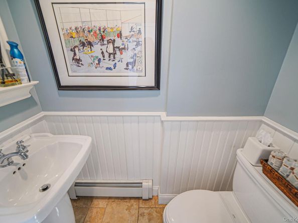 4000 Greentree Drive, Oceanside NY 11572