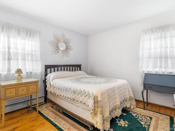 8 Barry Lane, Mount Sinai NY 11766