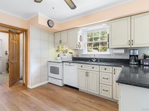 8 Barry Lane, Mount Sinai NY 11766