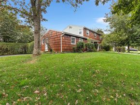 8 Barry Lane, Mount Sinai NY 11766