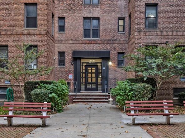 2717 E 28th Street 4E, Brooklyn NY 11235