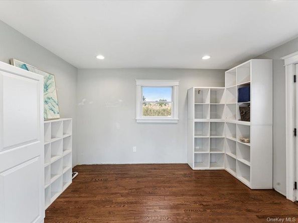 14 Bayview Road, Remsenburg NY 11960