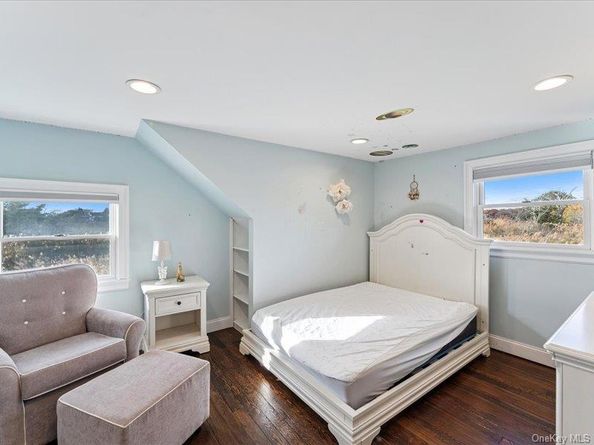 14 Bayview Road, Remsenburg NY 11960