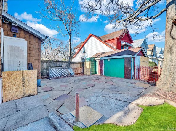 176-43 120th Avenue, Jamaica NY 11434