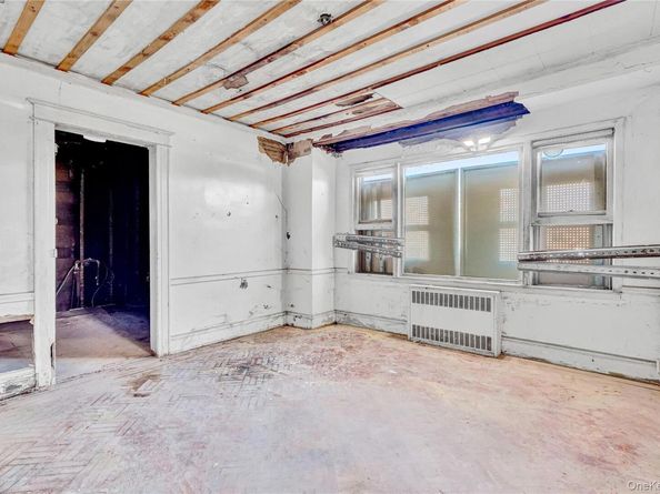 176-43 120th Avenue, Jamaica NY 11434