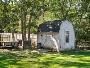 8 Foxboro Road, Hampton Bays NY 11946
