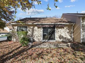 98 Molly Pitcher Lane A, Yorktown Heights NY 10598