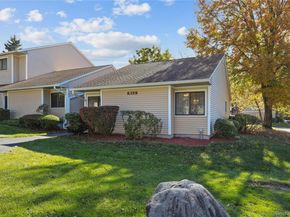 98 Molly Pitcher Lane A, Yorktown Heights NY 10598