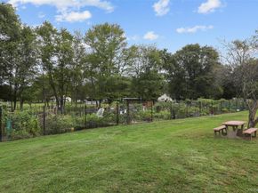 98 Molly Pitcher Lane A, Yorktown Heights NY 10598