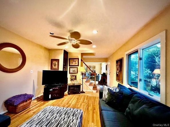 72 Seminole Street, Selden NY 11784