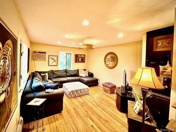 72 Seminole Street, Selden NY 11784