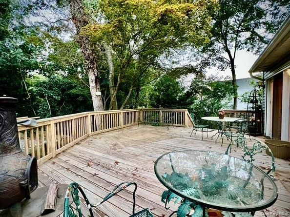 72 Seminole Street, Selden NY 11784