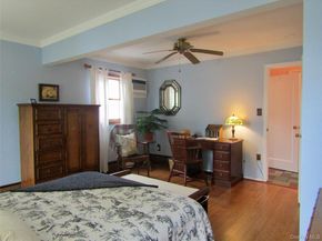 25 Pinetree Lane, Levittown NY 11756