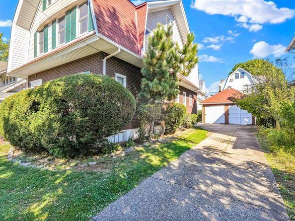 86-09 104th Street, Richmond Hill North NY 11418