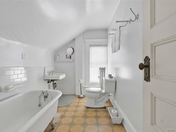 86-09 104th Street, Richmond Hill North NY 11418