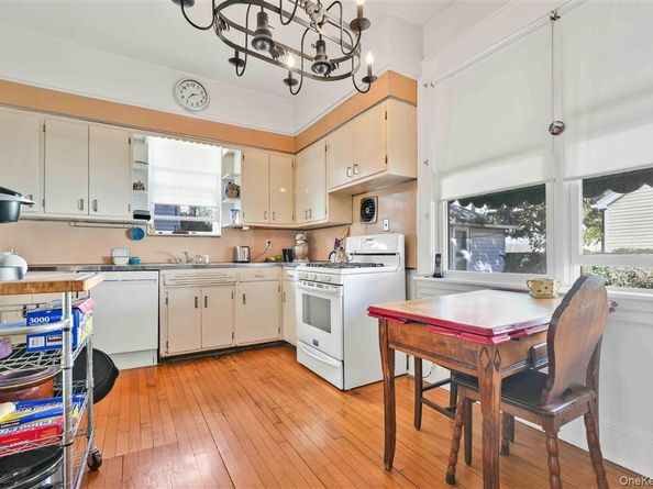 86-09 104th Street, Richmond Hill North NY 11418