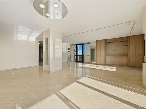 27110 Grand Central Parkway 27W, Floral Park NY 11005