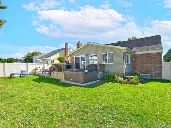 2499 3rd Avenue, East Meadow NY 11554