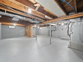 78 Phelps Lane, North Babylon NY 11703