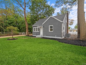 78 Phelps Lane