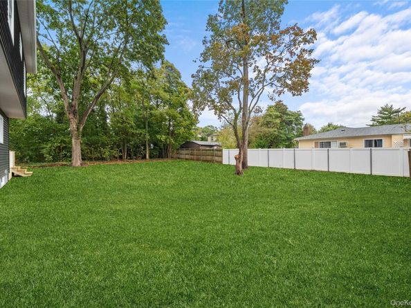 78 Phelps Lane, North Babylon NY 11703