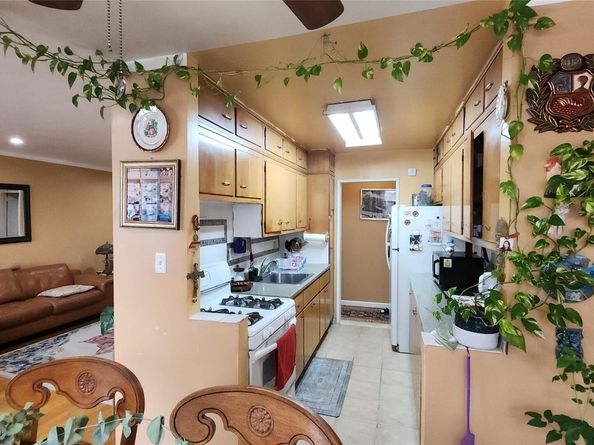 99-10 60th Avenue 3H, Corona NY 11368