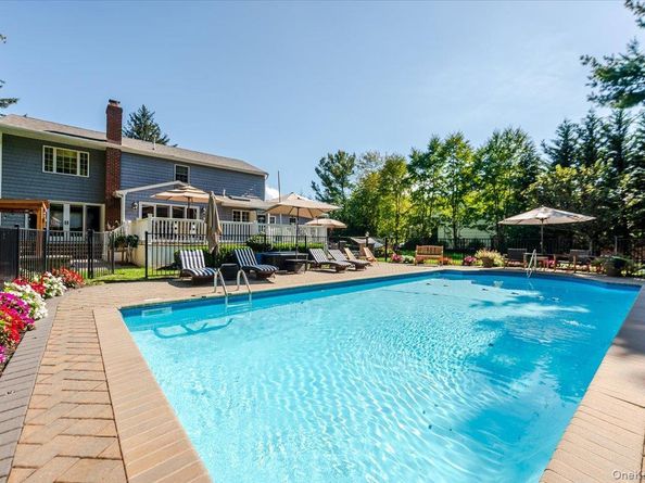 75 Karol Place, Muttontown NY 11753